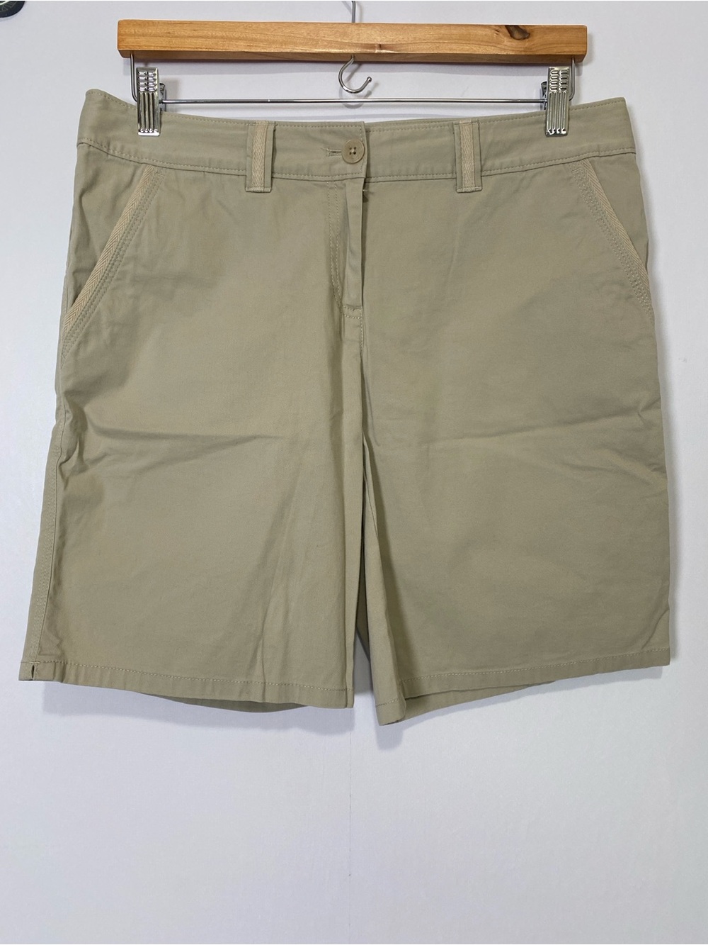 Tommy Bahama Khaki Chino Shorts Womens 8 Stretch Beige Coastal Preppy Casual